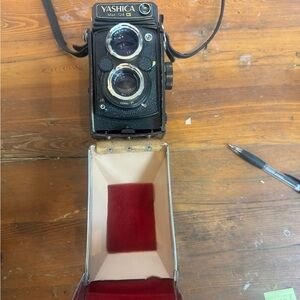 Yashica Mat 124G Camera with Red Interior Case